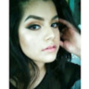 Meet your Posher, Cynthia